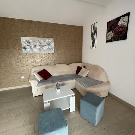 Kristo 2 Apartman