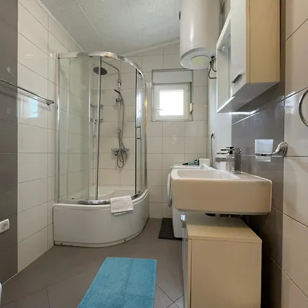 Kristo 2 Appartement *