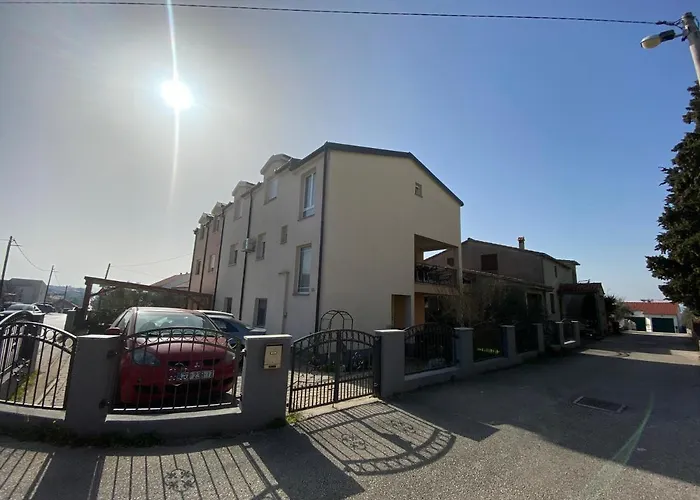 Διαμέρισμα Kristo 2