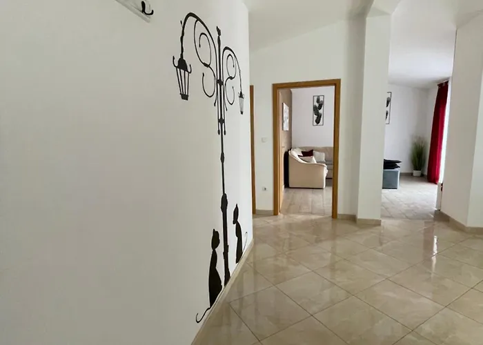 Kristo 2 Διαμέρισμα